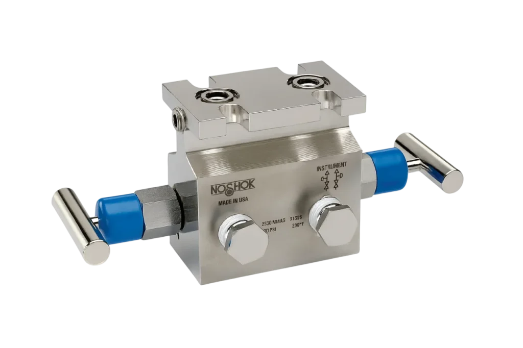Stainless steel manifold valve supplied by an instrumentation supplier Saudi Arabia for pressure and differential pressure transmitter applications.